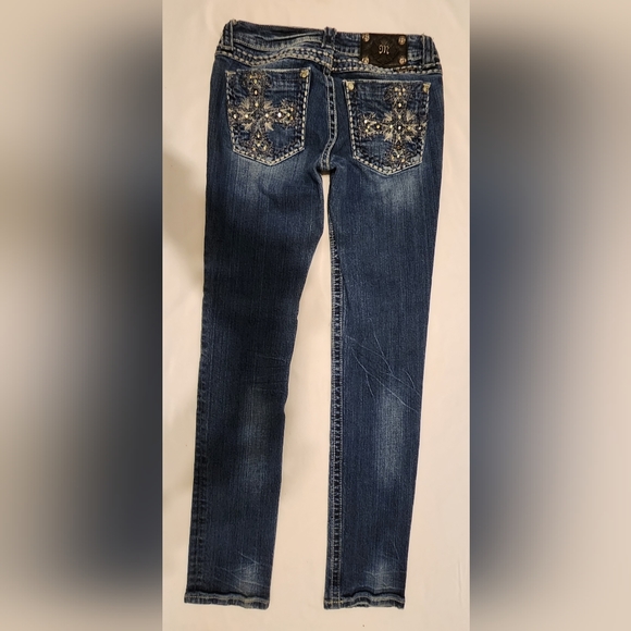 Miss Me Jean's - Picture 4 of 7